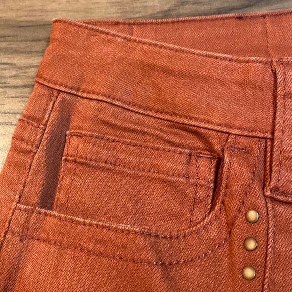 Shyanne Women’s Mid Rise Boot Cut Jeans - Picture 4 of 8